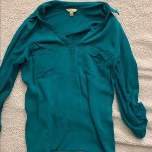 Quarter sleeved turquoise top
